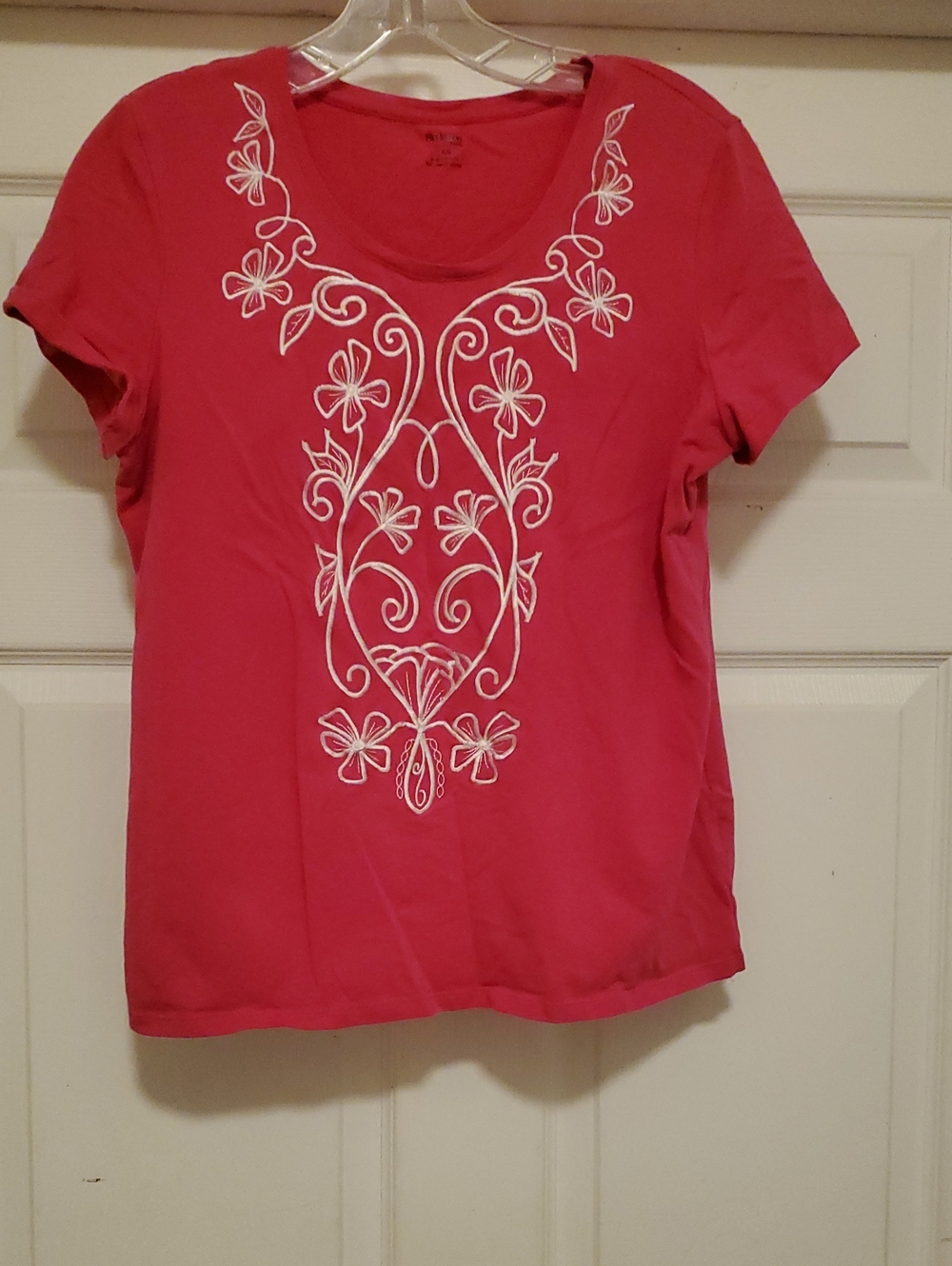 Style & Co. Fuchsia Short Sleeve Tee with White Floral Embroidery